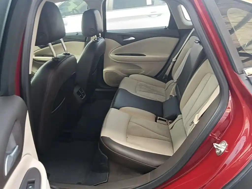 Buick Verano — миниатюра 17