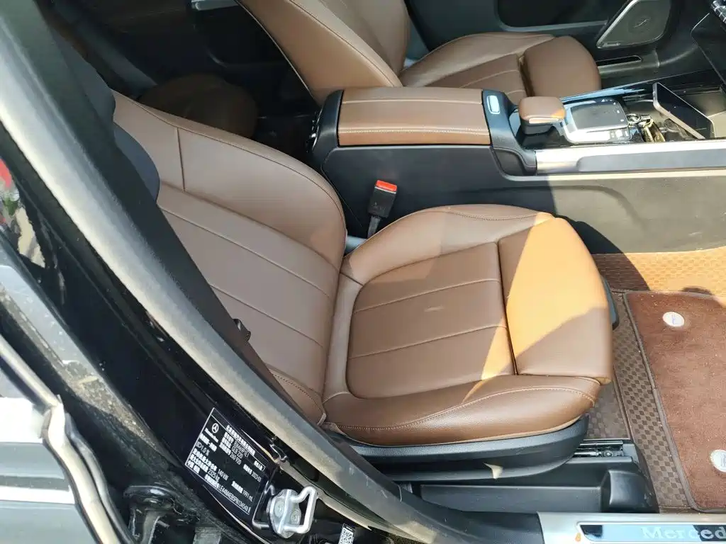 Mercedes-Benz GLB — миниатюра 20