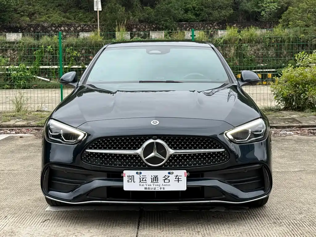 Mercedes-Benz C-Class 2024
