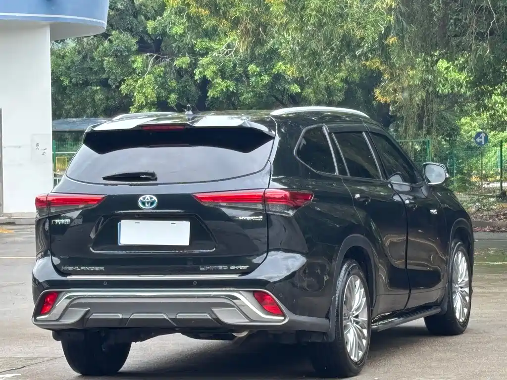 Toyota Highlander — миниатюра 23