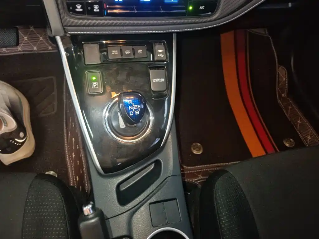 Toyota Levin Twin Engine E+ — миниатюра 10