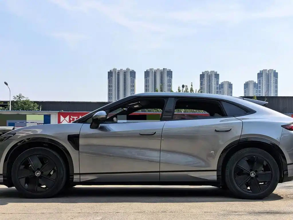 BYD L EV — миниатюра 7