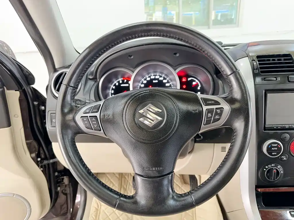 Suzuki Grand Vitara — миниатюра 12