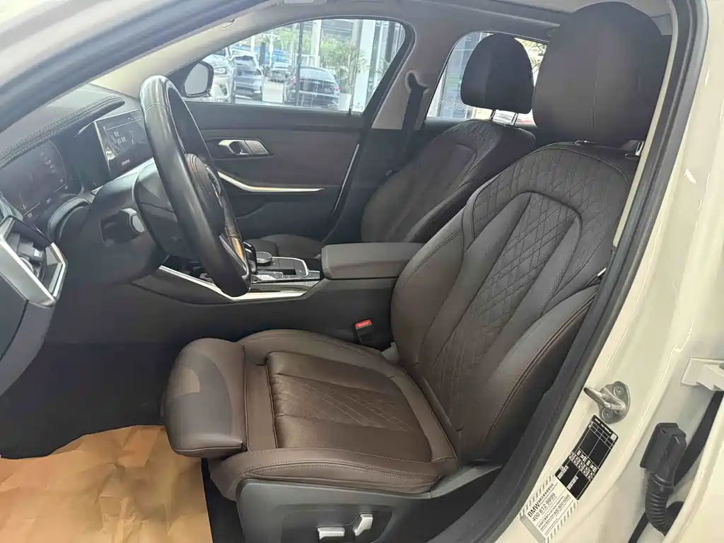 BMW 3 Series — миниатюра 17