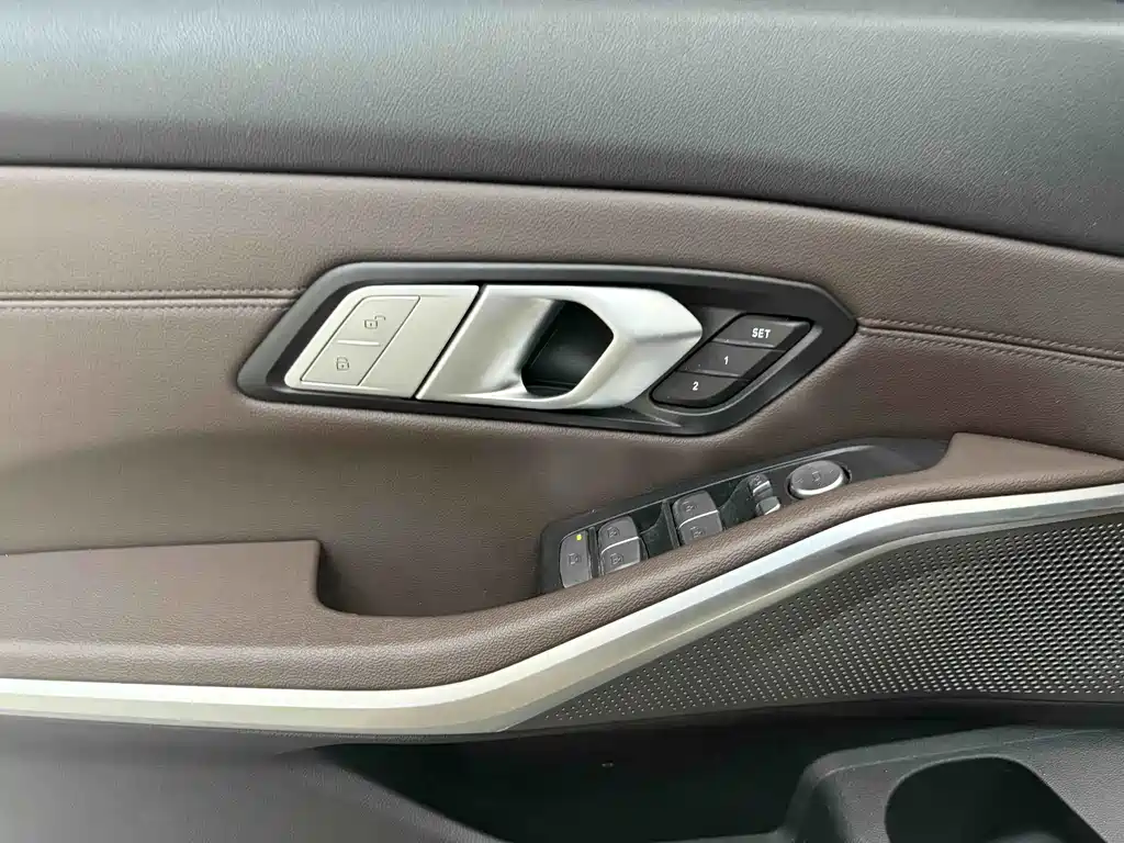 BMW 3 Series — миниатюра 18
