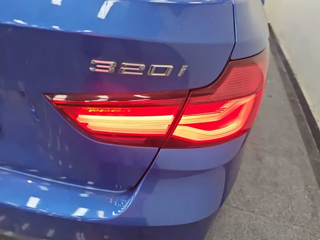 BMW 3 Series GT 3 GT 2019 320i M Sport