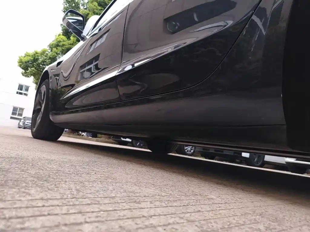 Tesla Model 3 — миниатюра 22