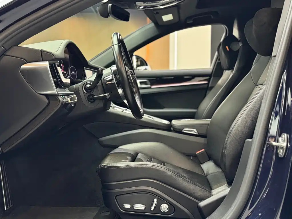 PORSCHE PANAMERA NEW ENERGY