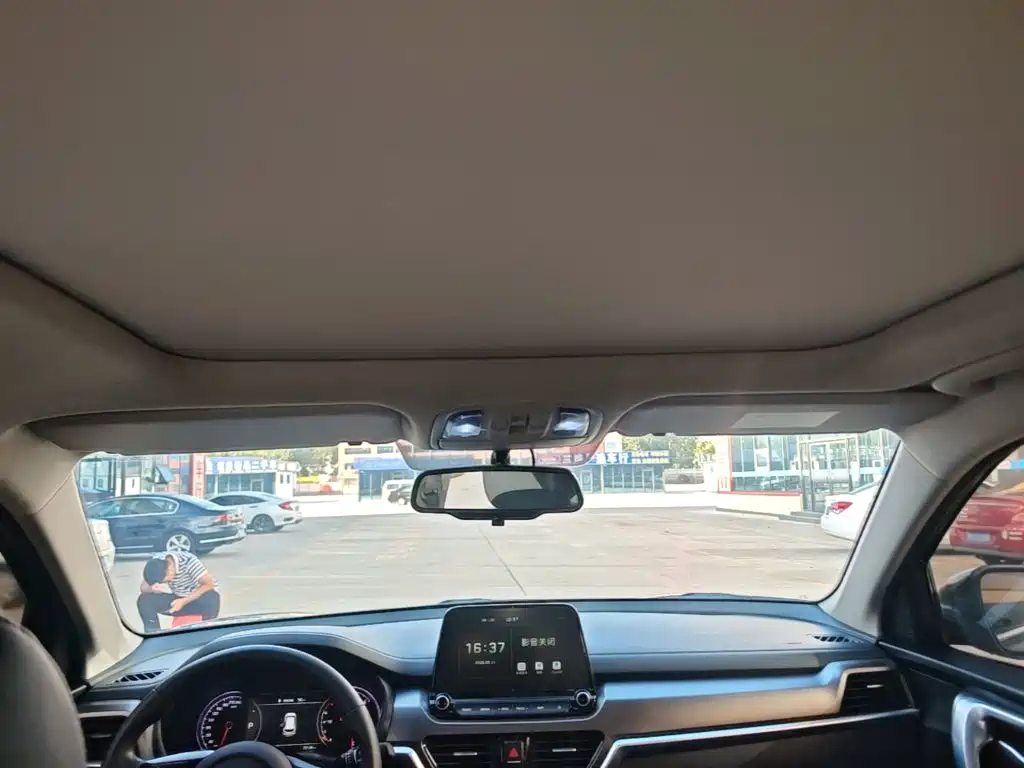 Kia Sportage — миниатюра 18