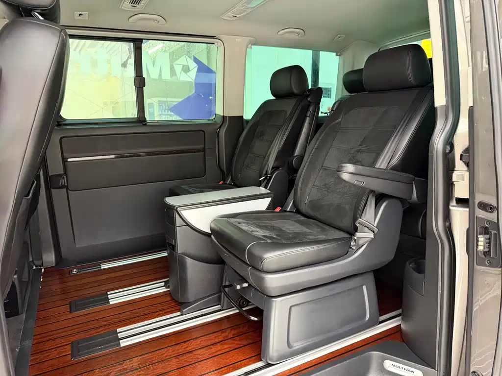 Volkswagen Multivan — миниатюра 15