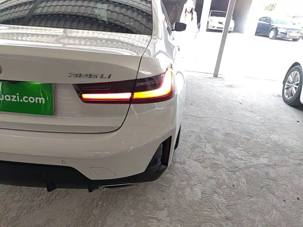 BMW 3 Series — миниатюра 8
