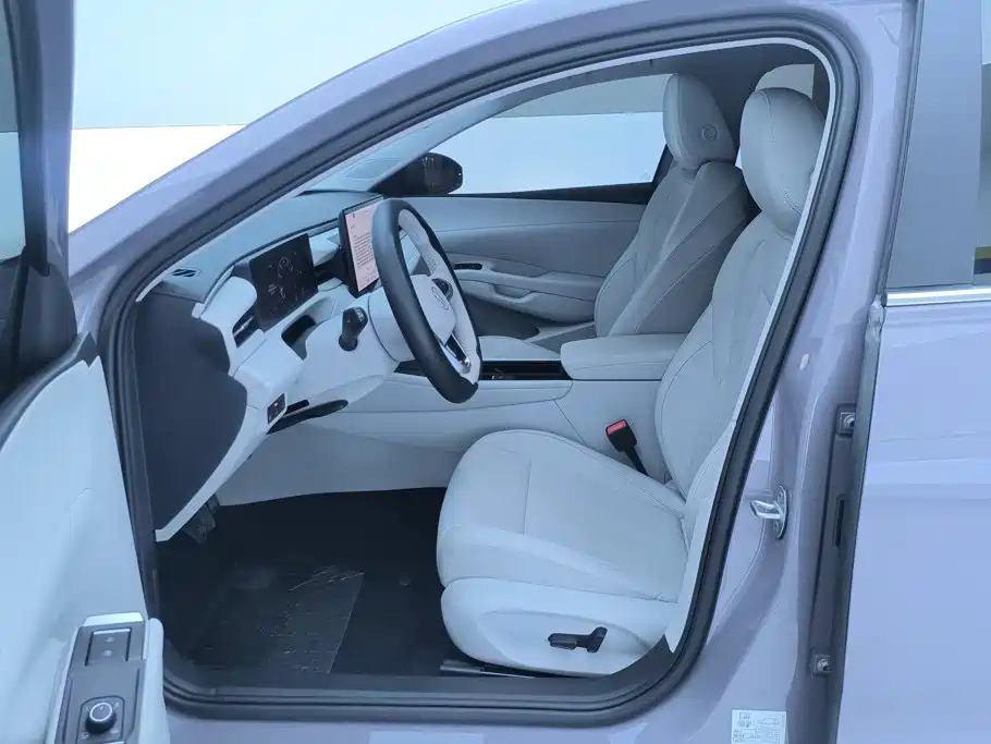 Volkswagen Lavida — миниатюра 9