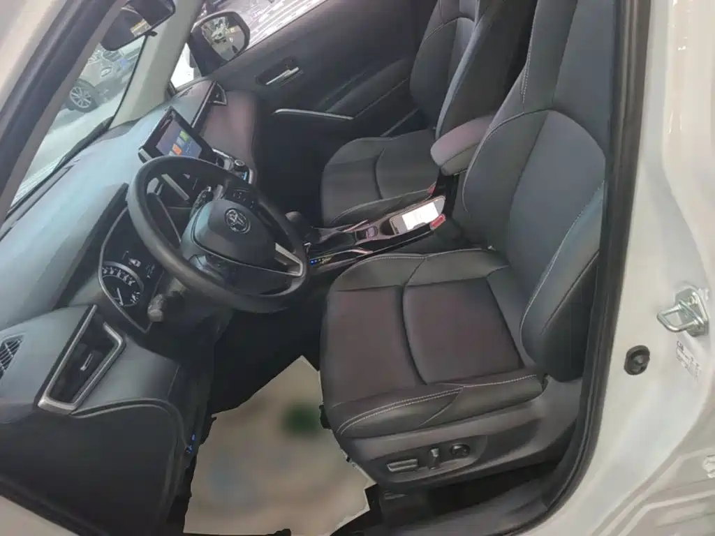 Toyota Frontlander — миниатюра 15