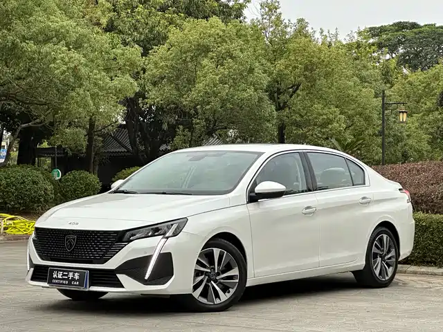 PEUGEOT 408 2022