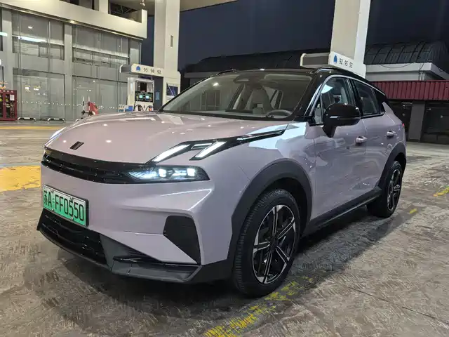 LYNK  & CO. 06 EM P 2023