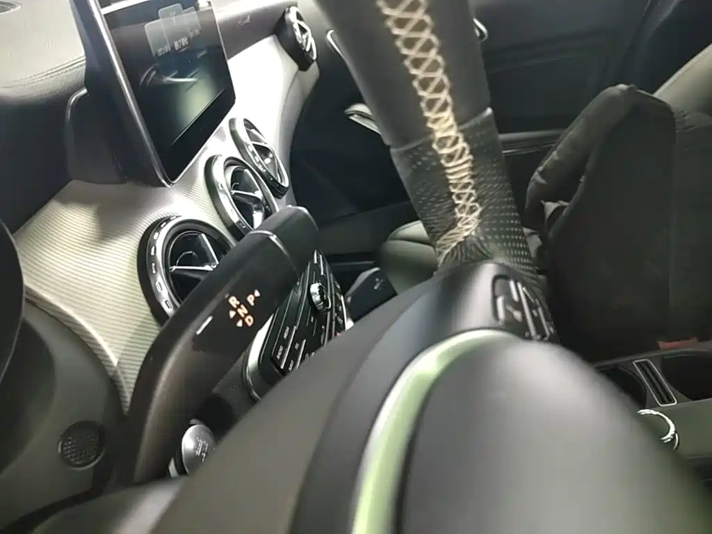 Mercedes-Benz GLA — миниатюра 14