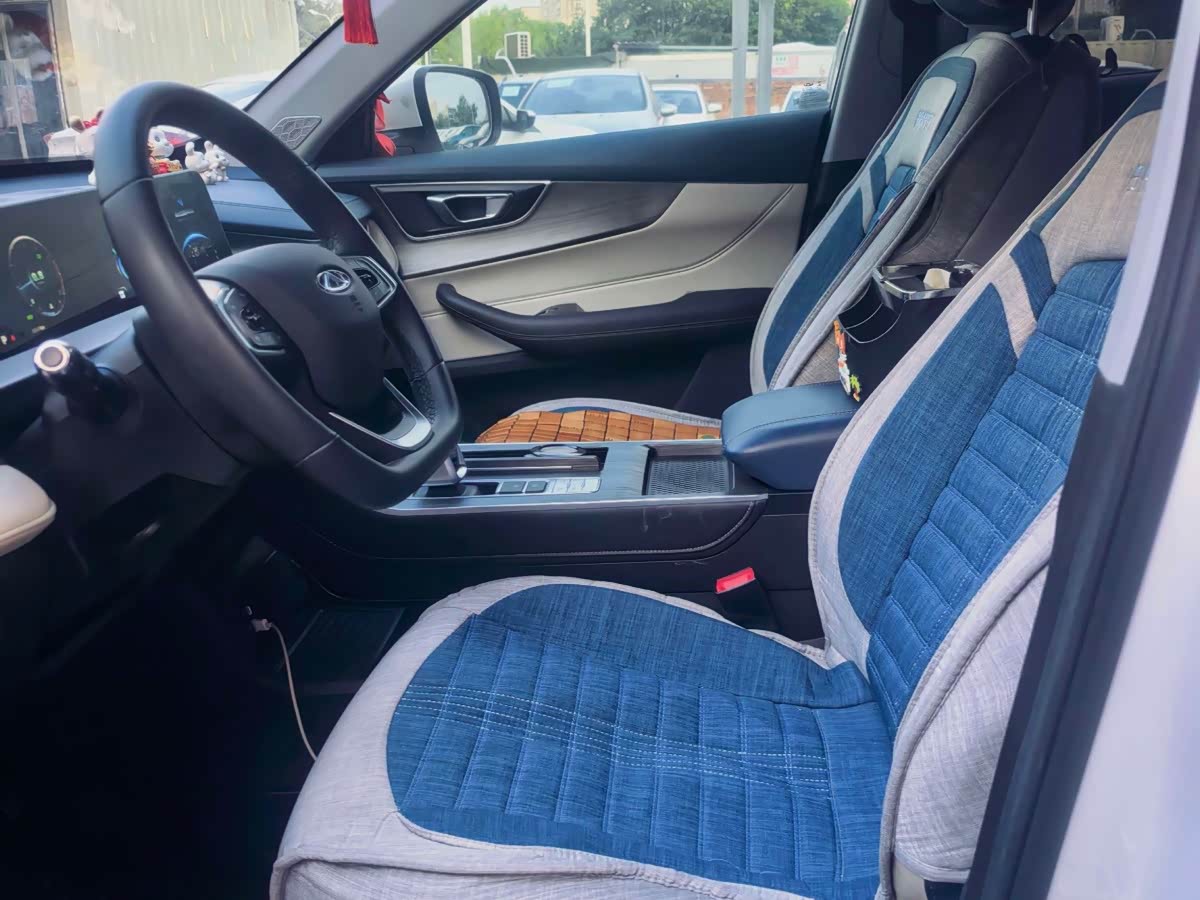 Toyota Corolla 1.5 л 2022 г. Белый, пробег 33000 км
