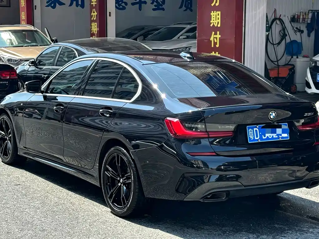 BMW 3 Series — миниатюра 10