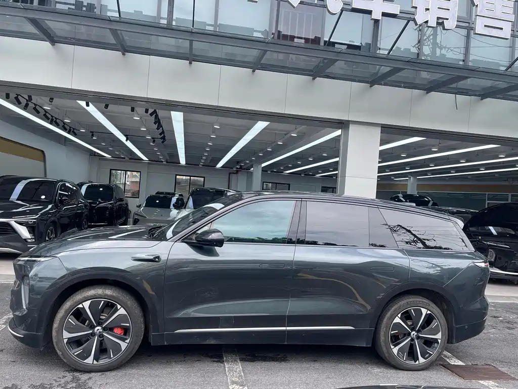 NIO ES8 2023 75kWh Executive