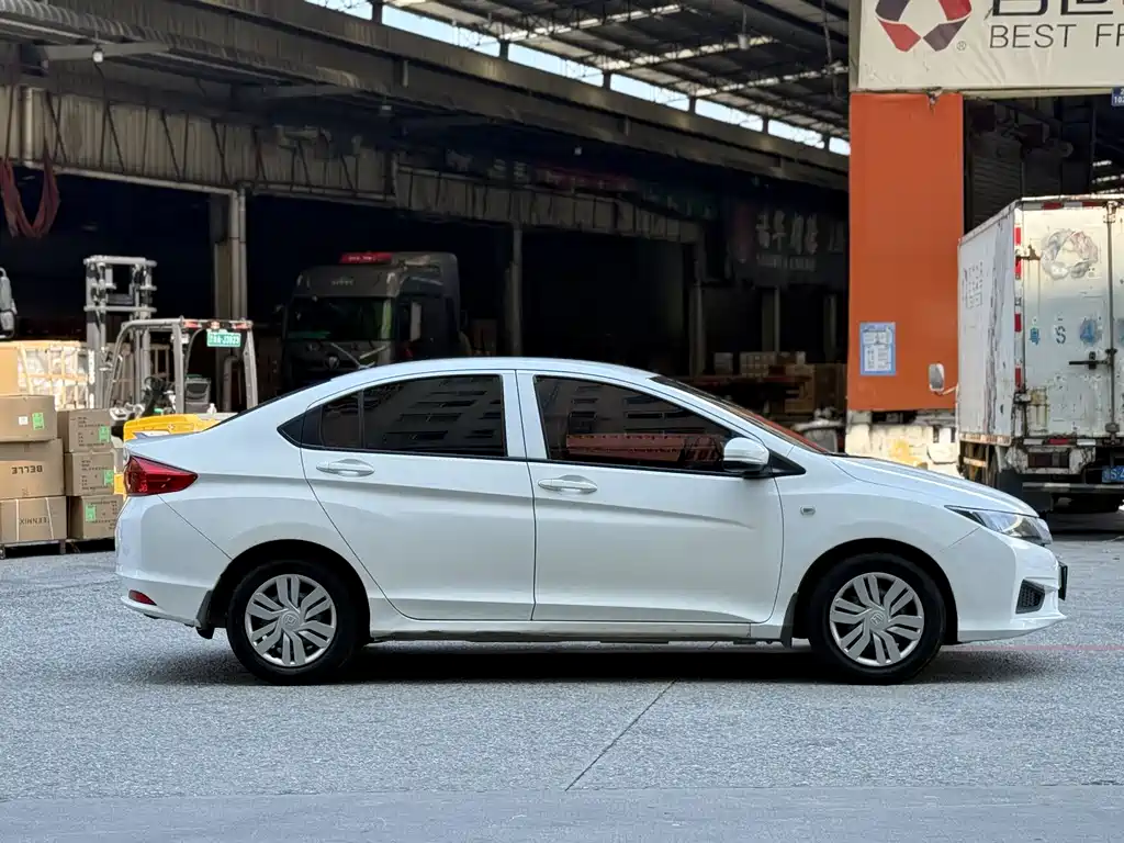 Honda City 1.5L CVT Comfort Edition, фото 8