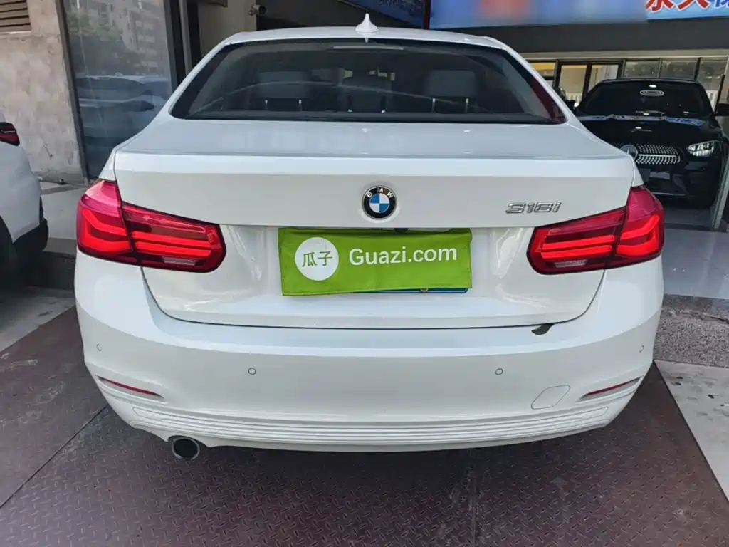 BMW 3 Series — миниатюра 6