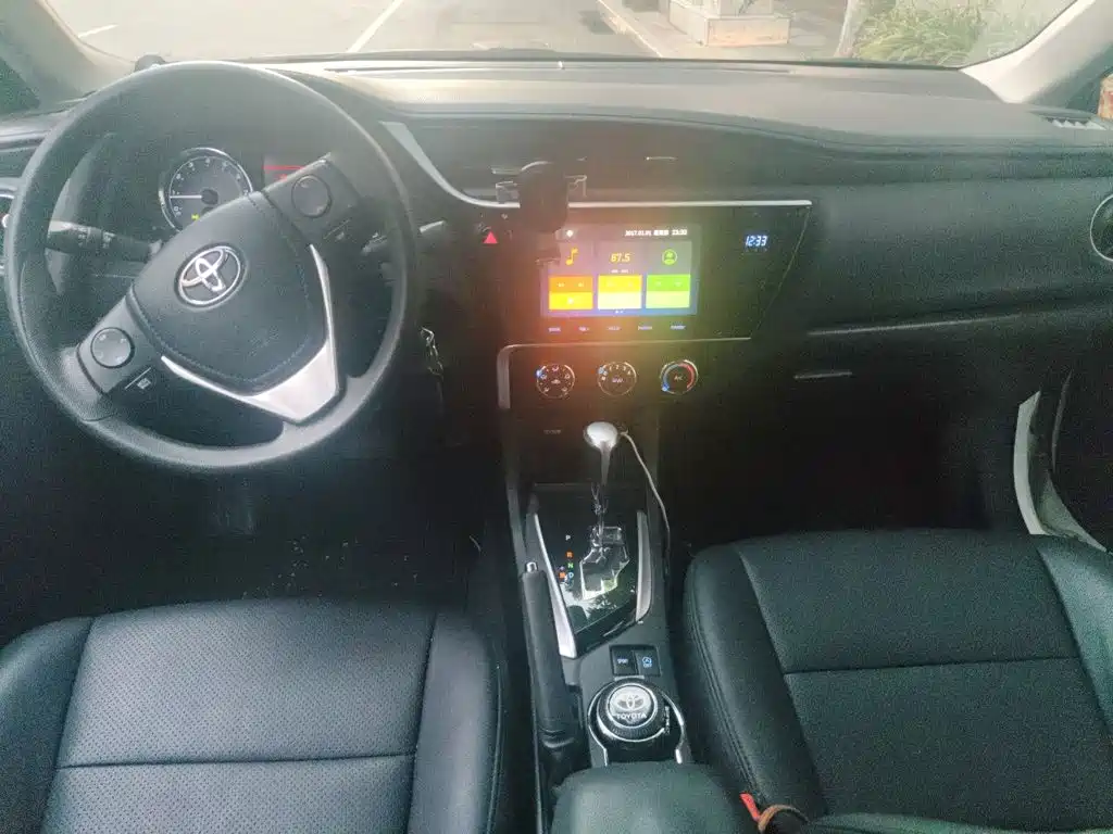 Toyota Corolla — миниатюра 5
