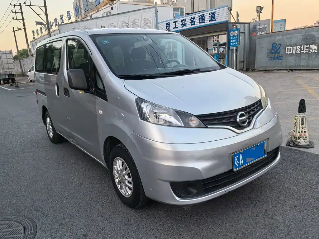 Nissan NV200 — миниатюра 3