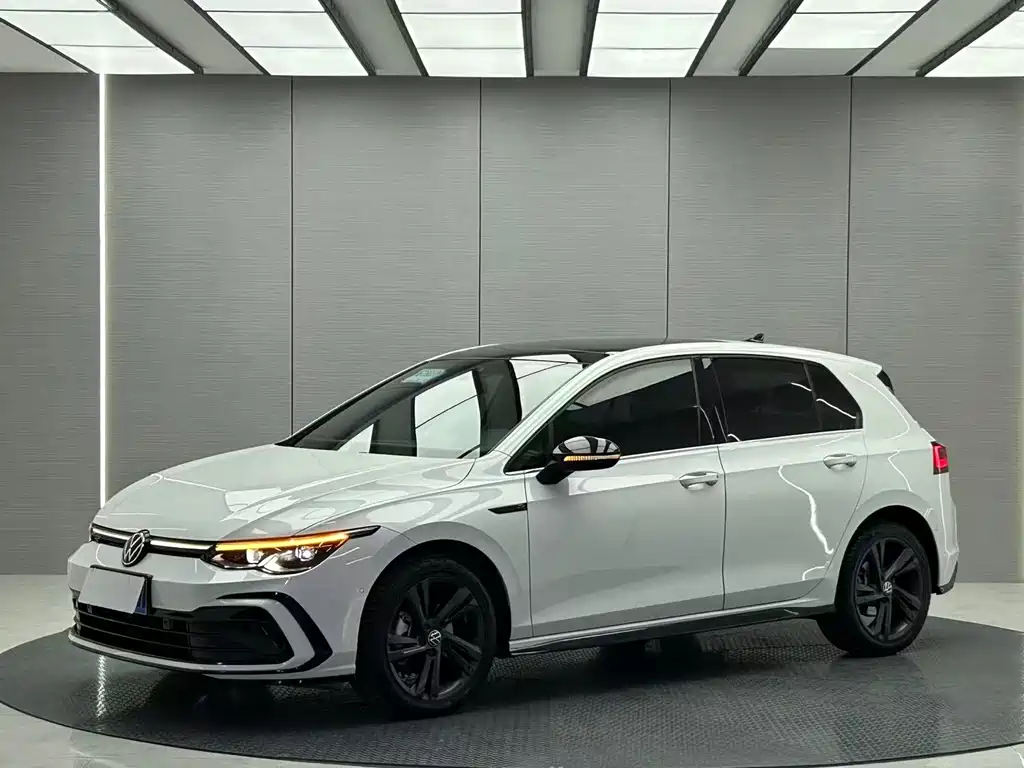 Volkswagen Golf 2022