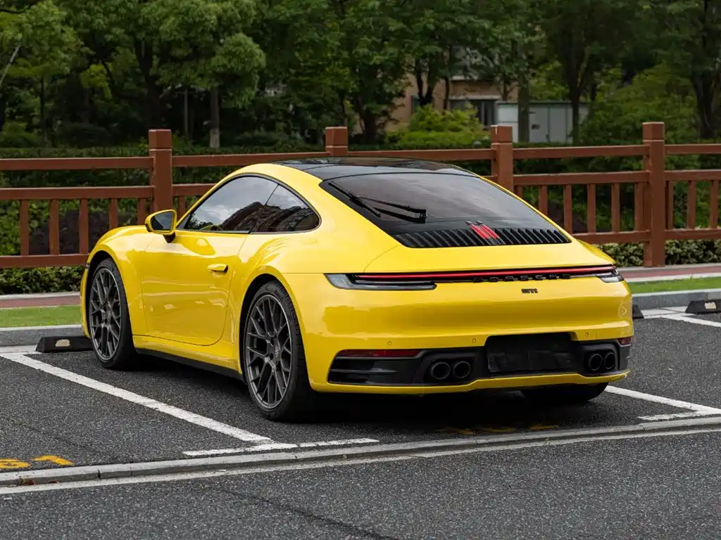 Porsche 911 2020 Carrera 3.0T