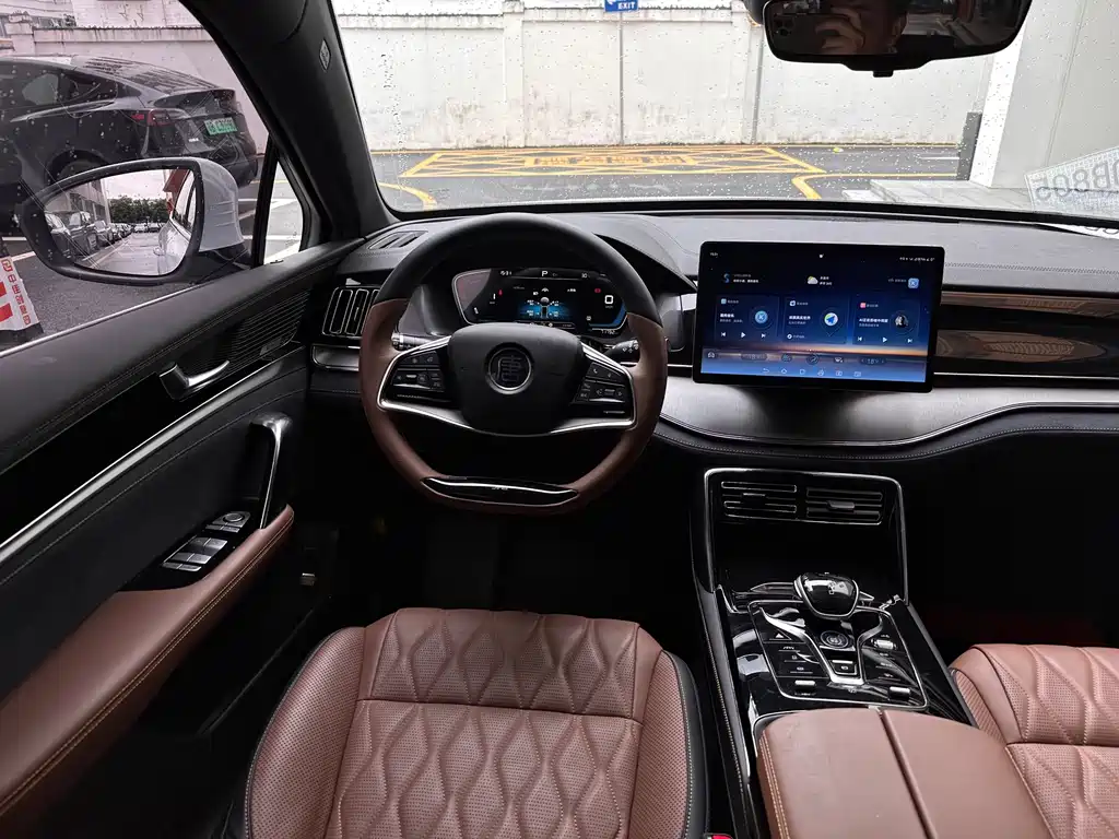 BYD Tang New Energy — миниатюра 15