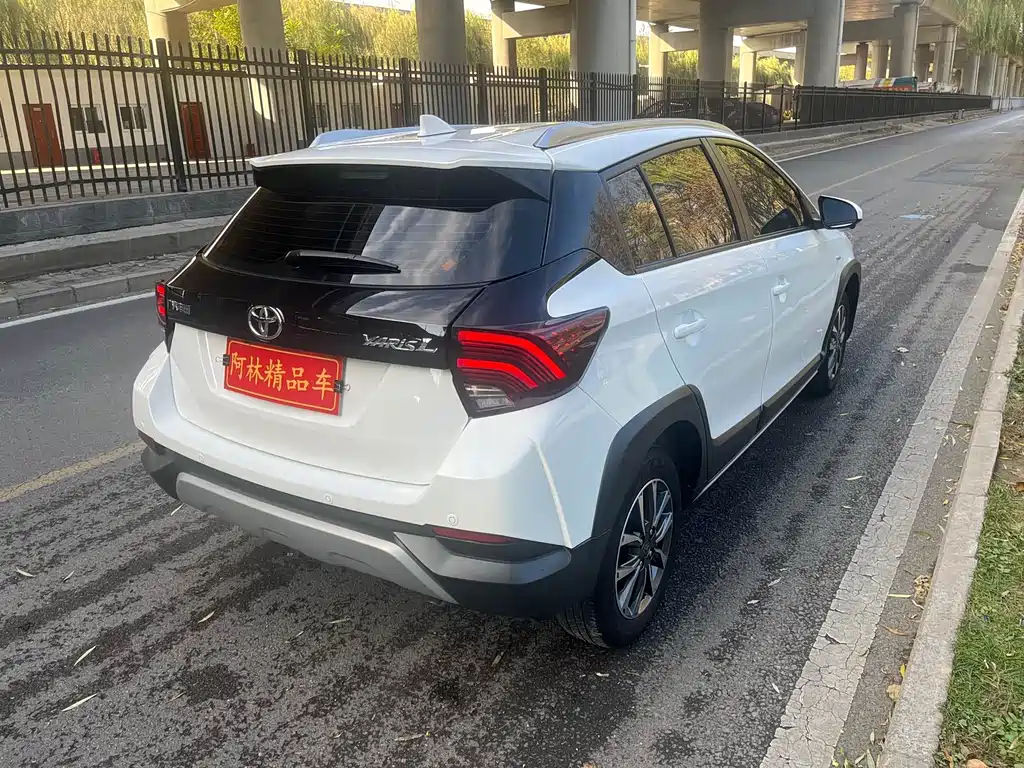 Toyota Yaris L — миниатюра 22