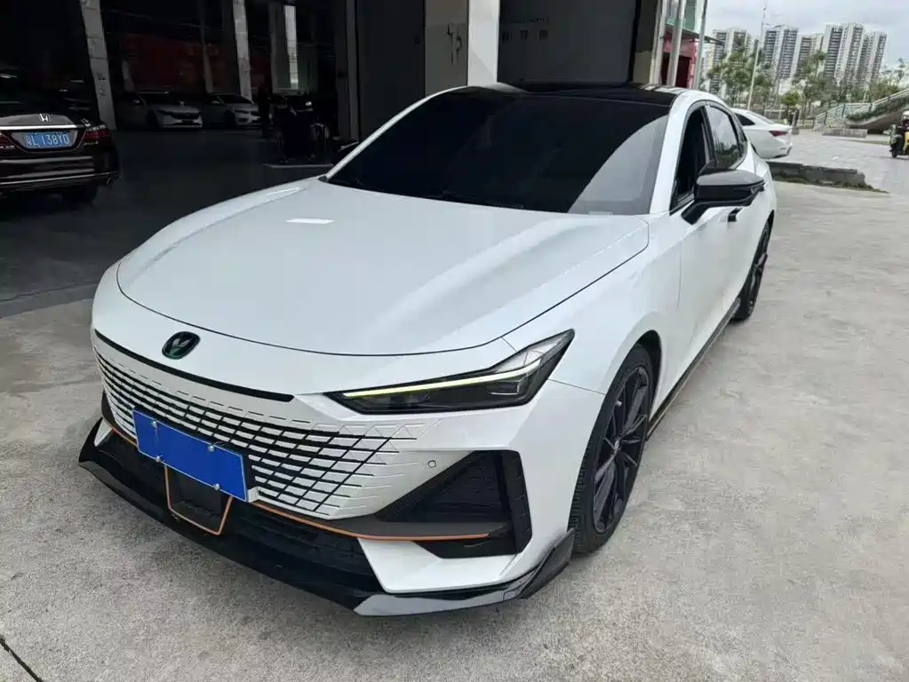 Changan UNI-V 2022