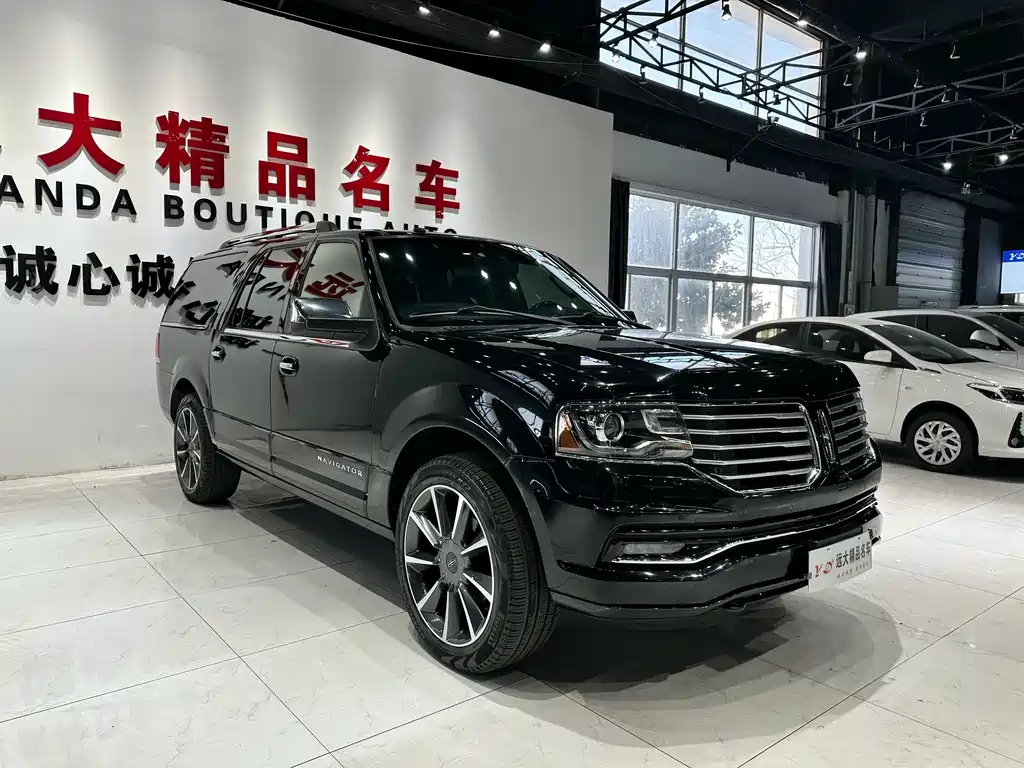 LINCOLN NAVIGATOR