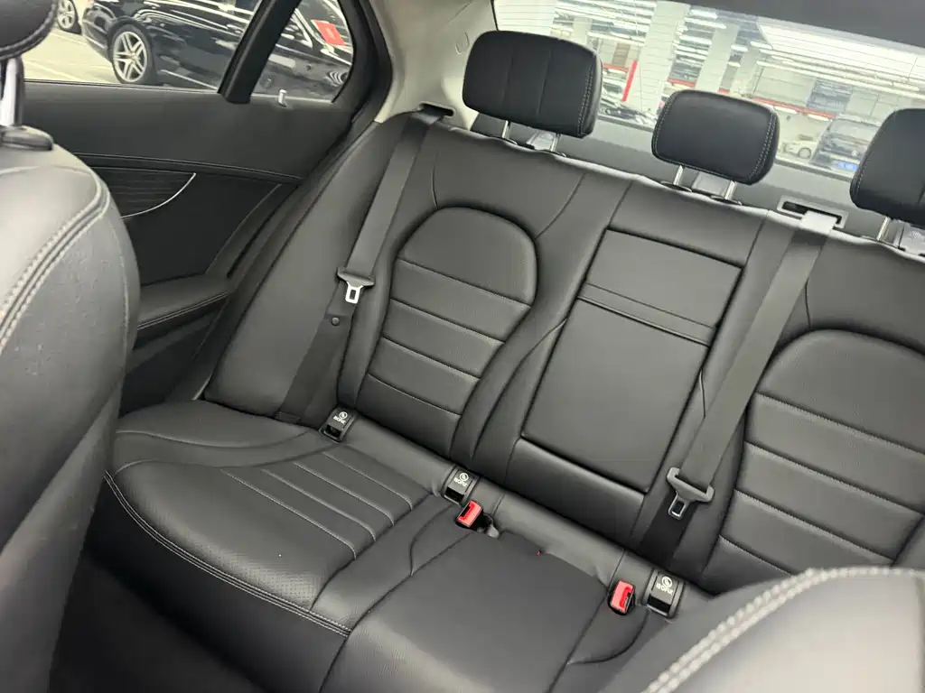 Mercedes-Benz C-Class — миниатюра 15