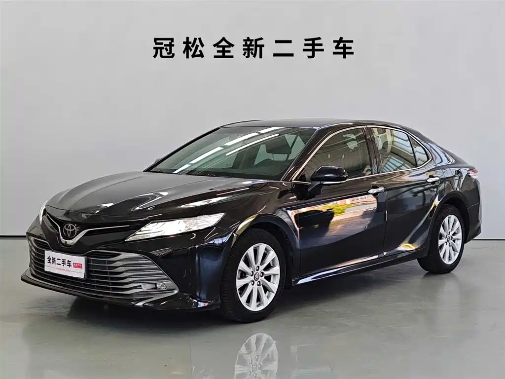 Toyota Camry 2019