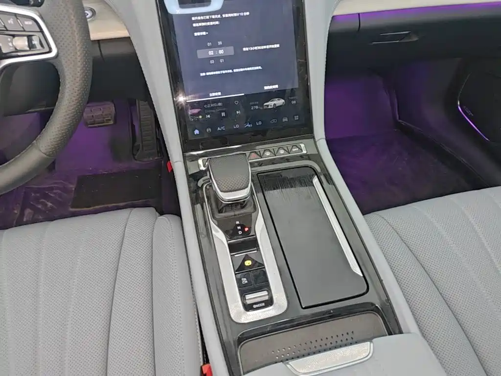 Hongqi Hongqi H5 PHEV — миниатюра 14