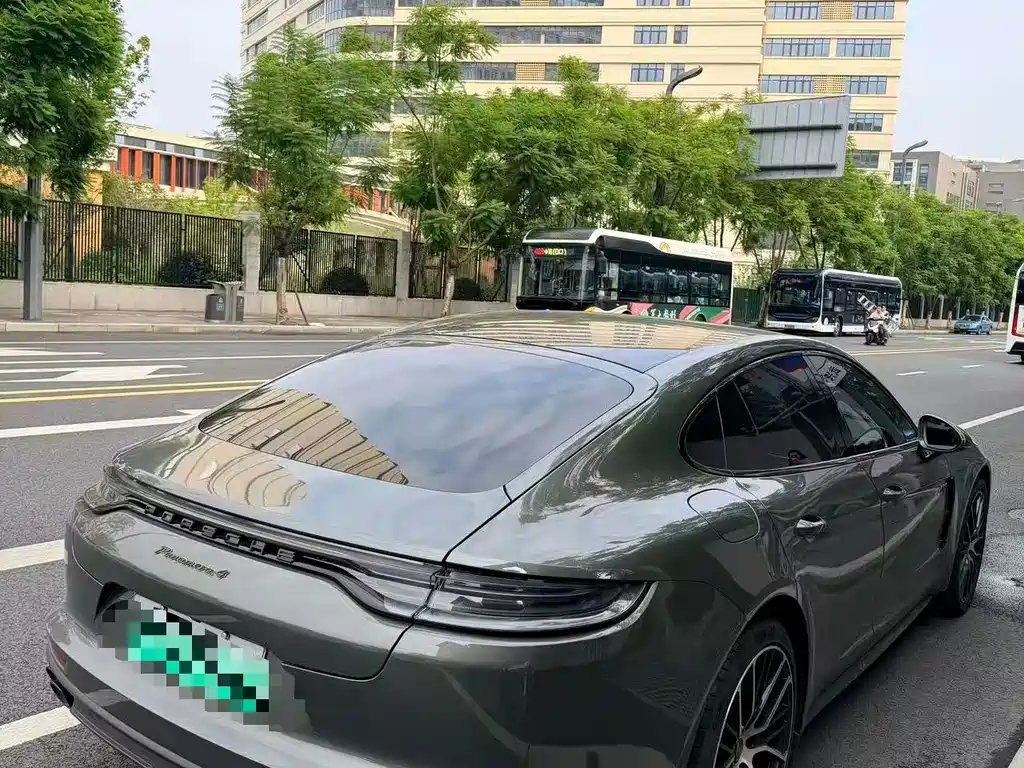 Porsche Panamera Hybrid — миниатюра 5