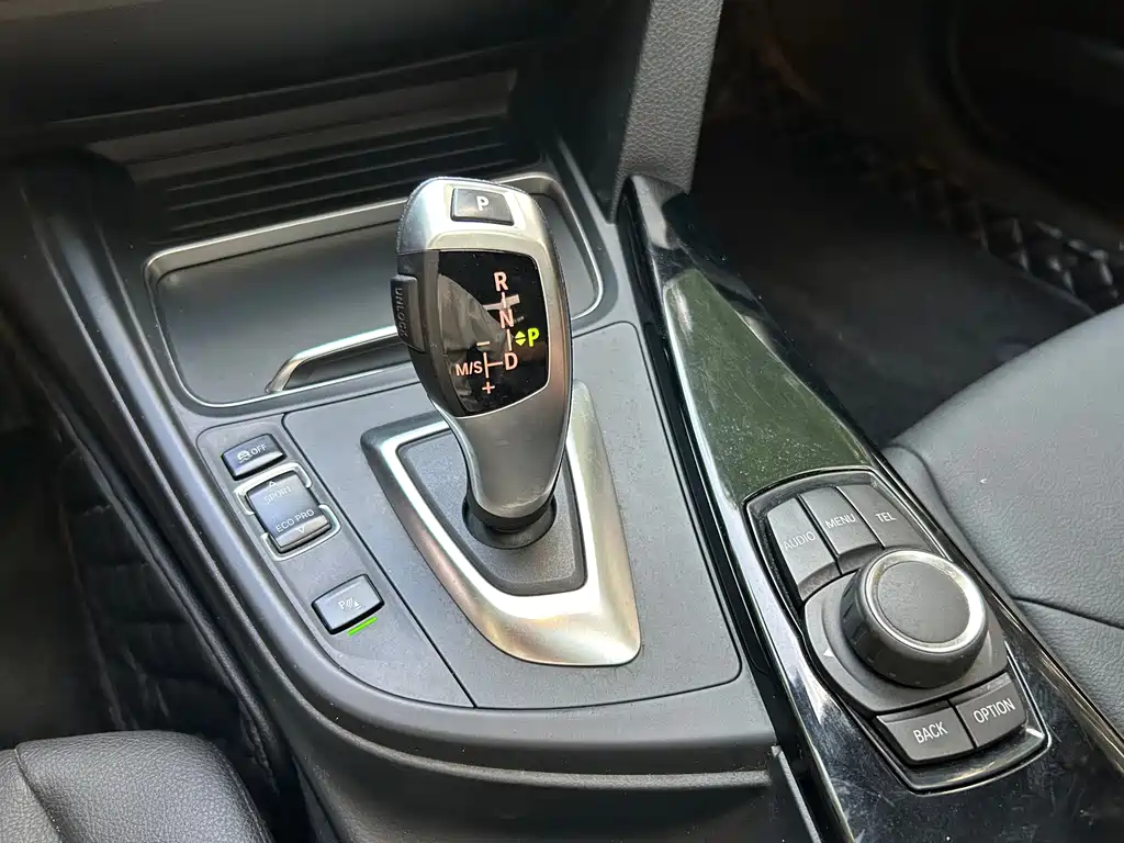 BMW 3 Series — миниатюра 13