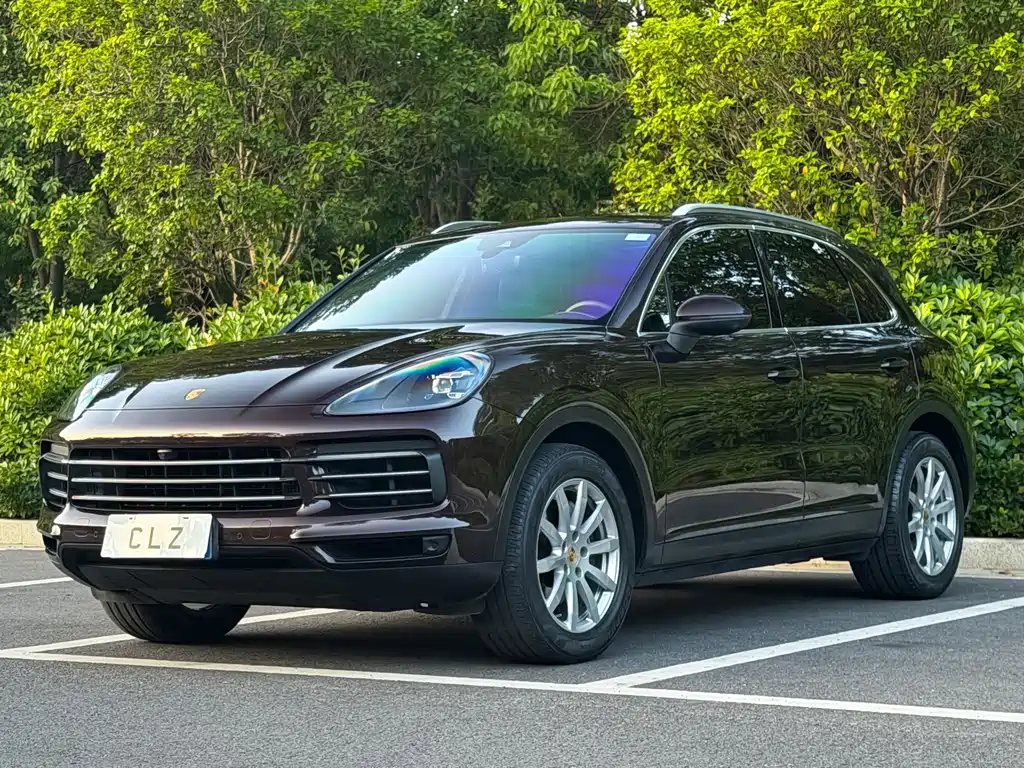Porsche Cayenne — миниатюра 3