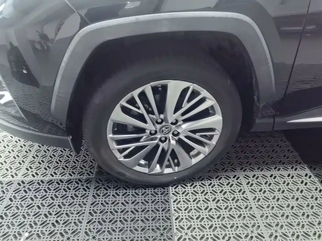 Toyota Wildlander — миниатюра 23