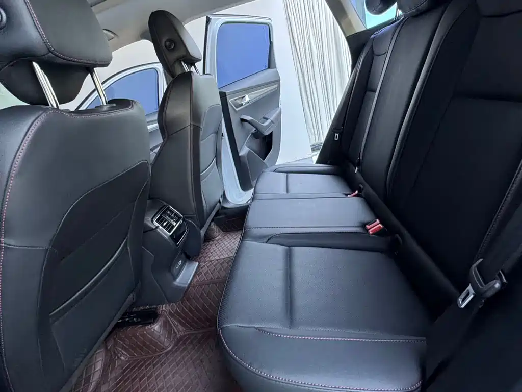 Skoda Karoq — миниатюра 15