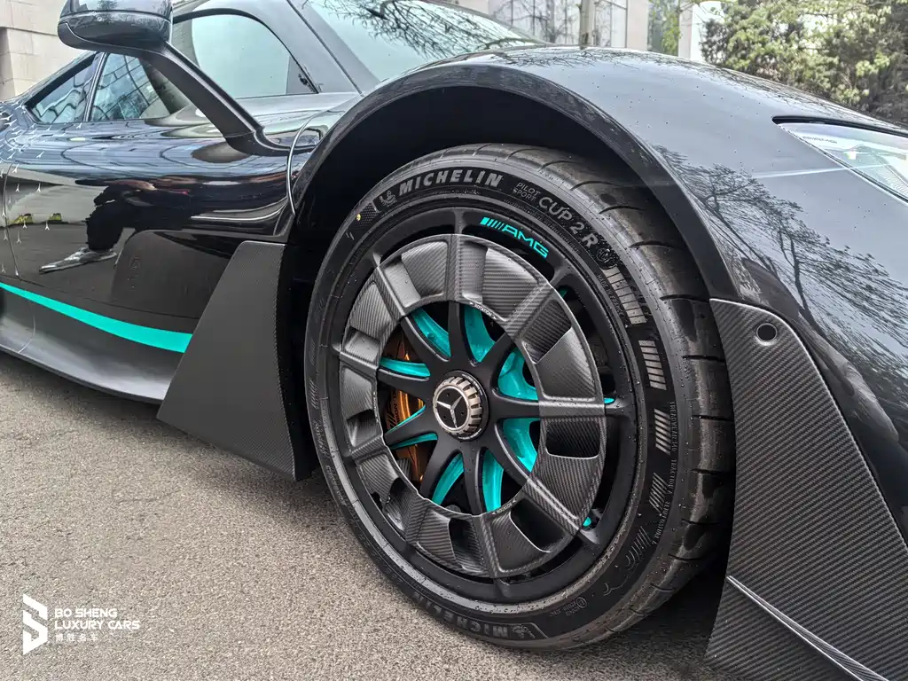 Mercedes-Benz AMG ONE 2023 1.6T AT