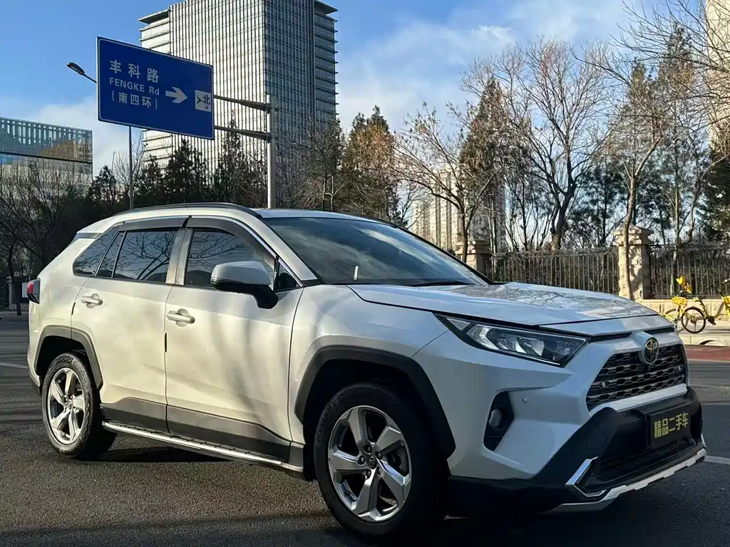TOYOTA RAV4 RONGFANG