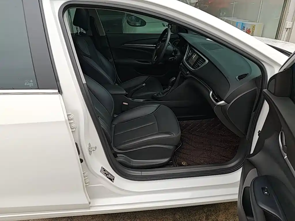 Buick Excelle — миниатюра 25