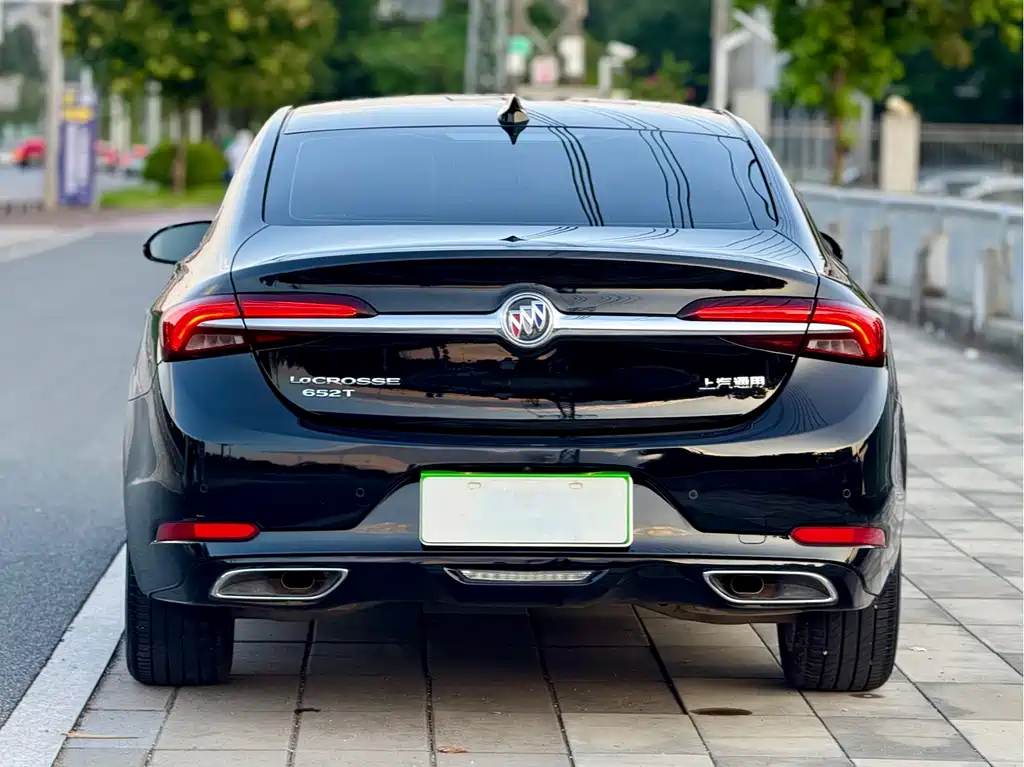 Buick LaCrosse — миниатюра 5