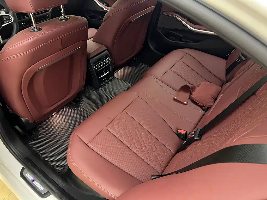 BMW 3 Series — миниатюра 20