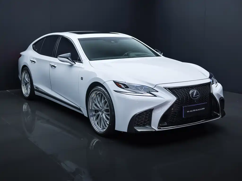 Lexus LS 2018 500h F SPORT V