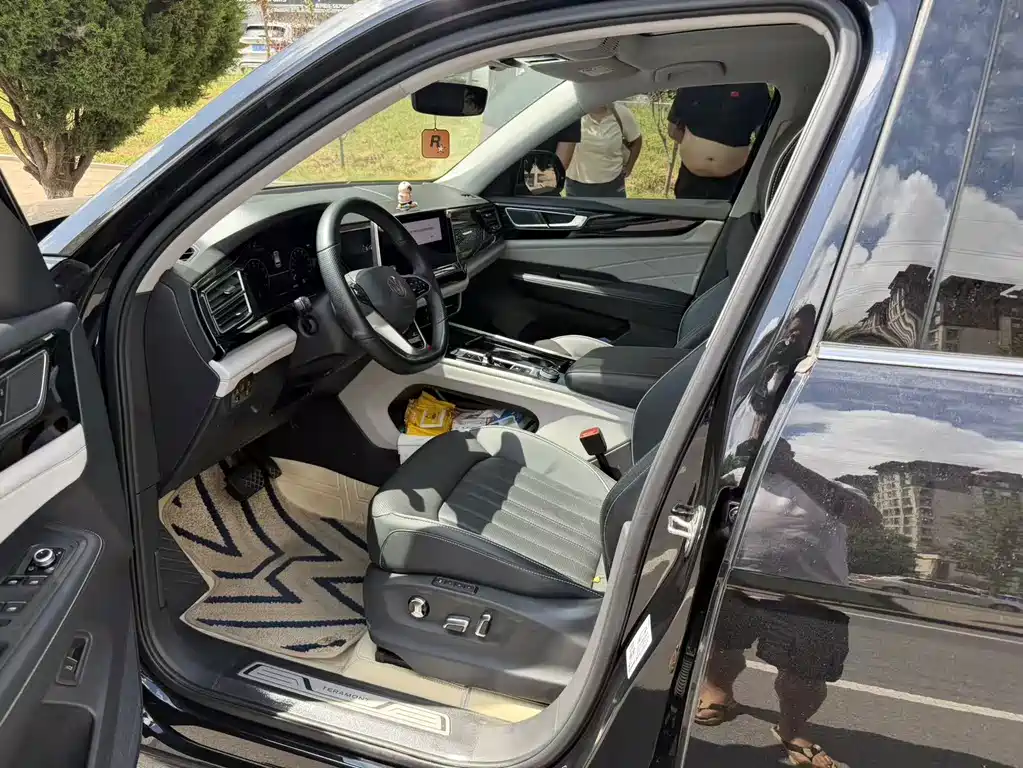 Volkswagen Teramont — миниатюра 3