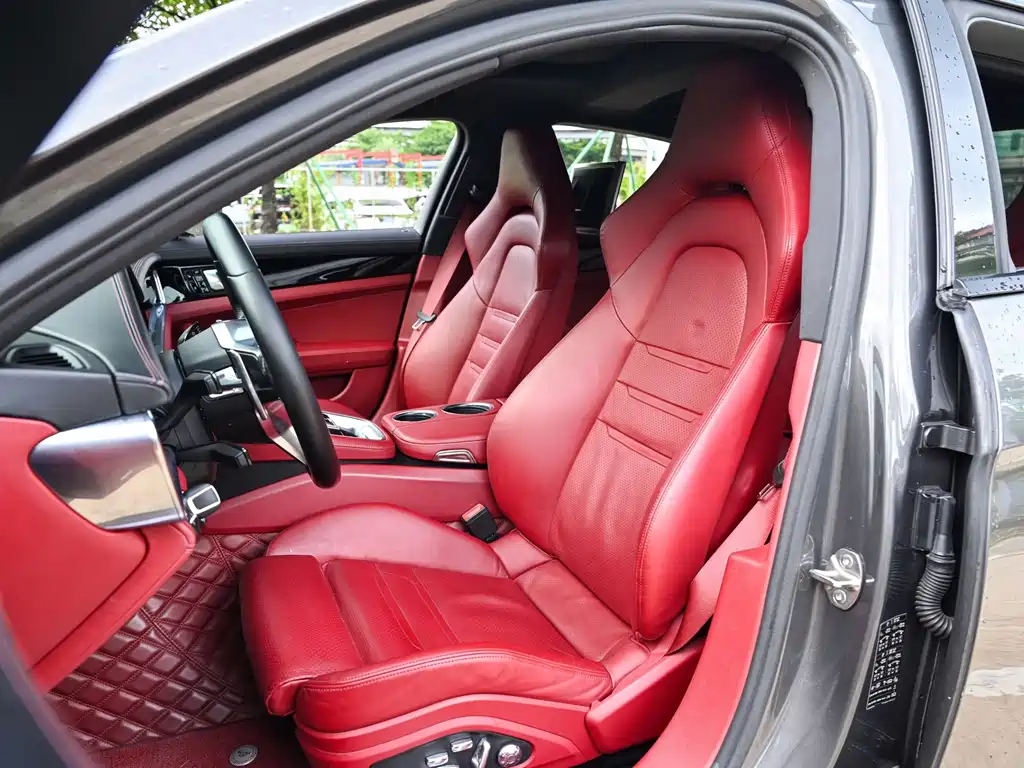 Porsche Panamera — миниатюра 7