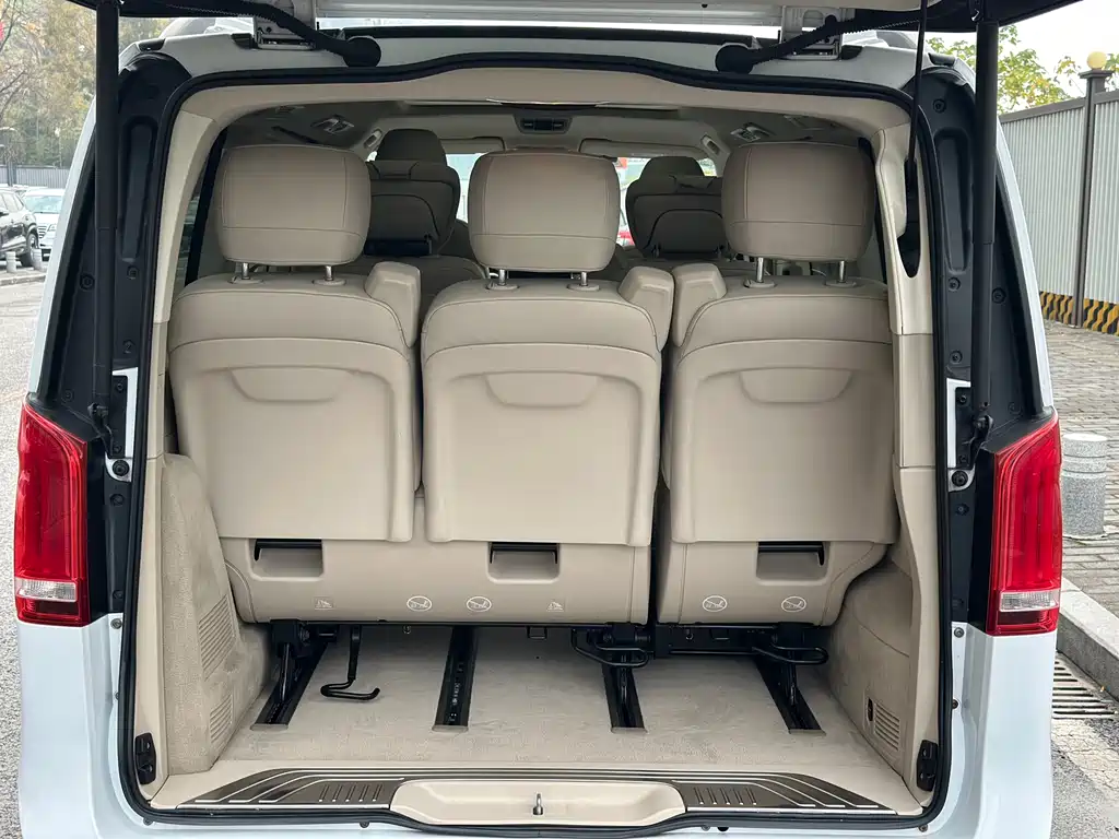 Mercedes-Benz V-Class V 2017 V 260 Luxury